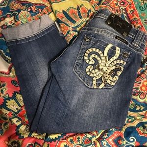 Miss Me size 26 capris